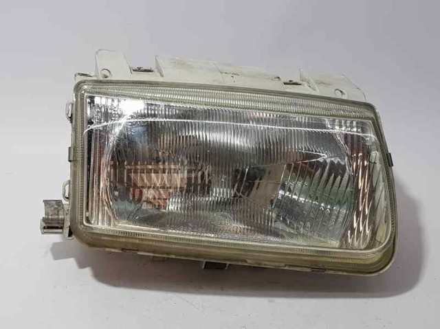 VAG 6N1941016A Правая фара в наличии Тернополь