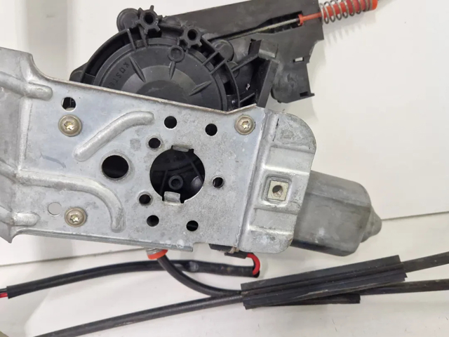 6N3837461D Стеклоподъемник передней левой двери купить Ровно