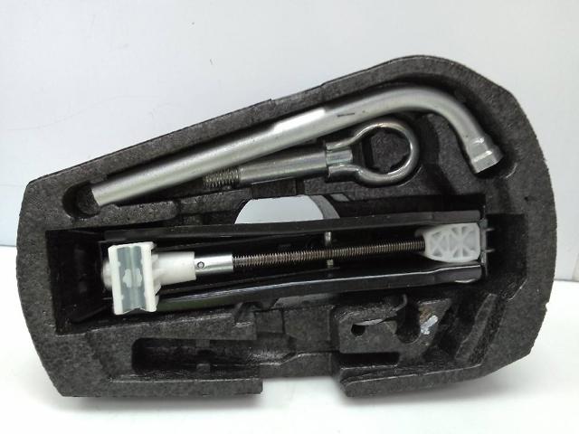 VAG 6Q0012115K Ящик инструментальный в наличии Кривой Рог