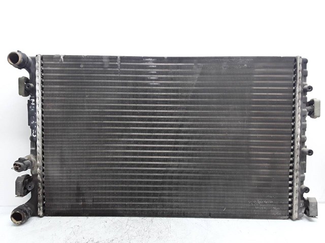 VAG 6Q0121253L Радиатор в наличии Киев