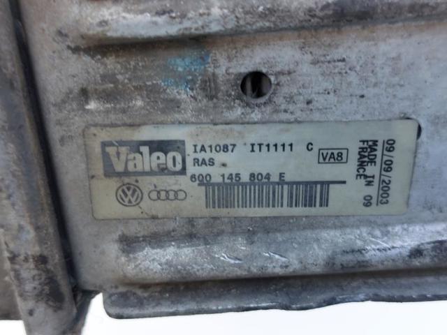 VAG 6Q0145804E Радиатор интеркуллера в наличии Ровно