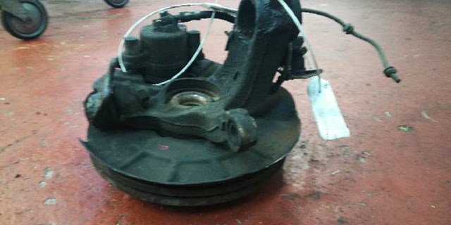 VAG 6Q0407256S Цапфа передняя правая в наличии Львов