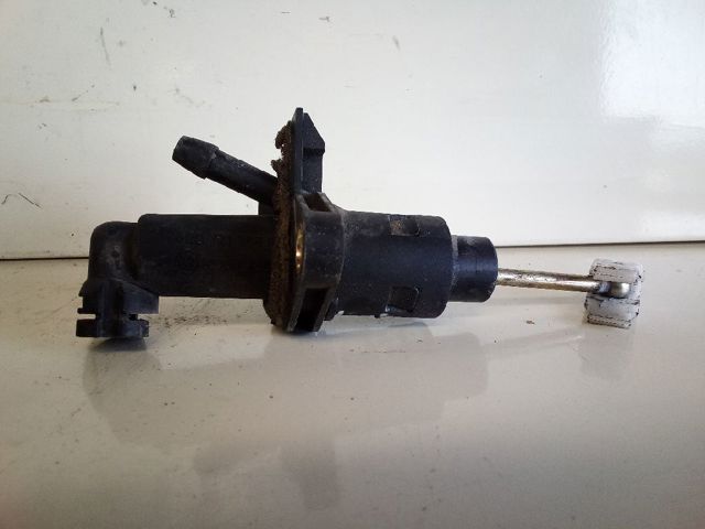 Cilindro mestre de embraiagem 6Q0721388 VAG