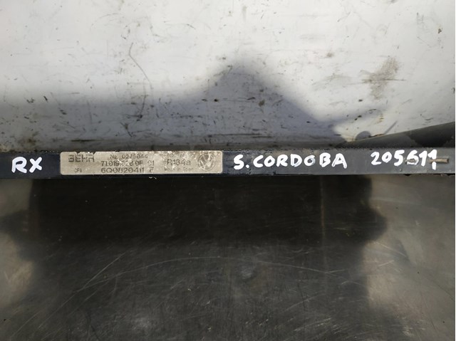 Condensador de ar condicionado / radiador para assento Ibiza III 1.2 AZQ 6Q0820411E