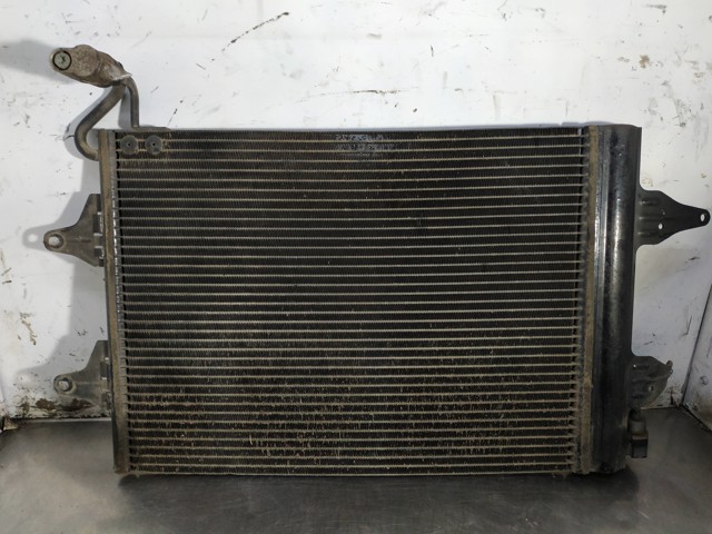 Condensador de ar condicionado / radiador para assento Cordoba 1.9 TDI AGR 6Q0820411E