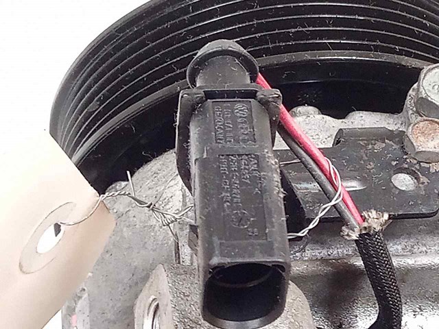 VAG 6Q0820808A Компрессор кондиционера в наличии Днепр