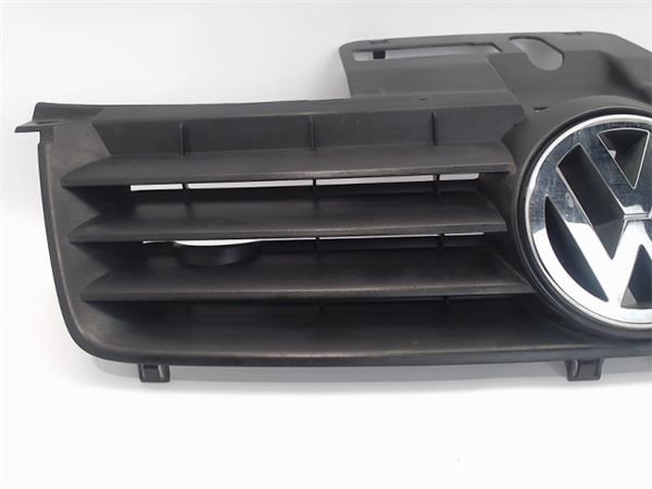 VAG 6Q0853651C Решетка радиатора в наличии Ровно