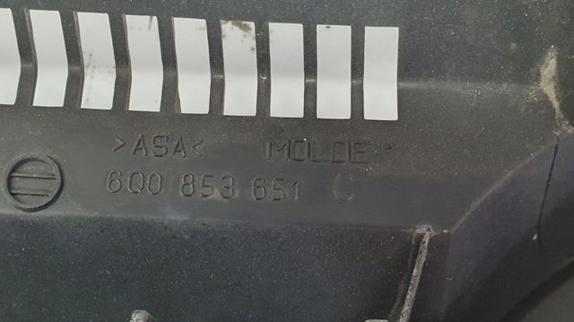 6Q0853651C Решетка радиатора купить Ужгород