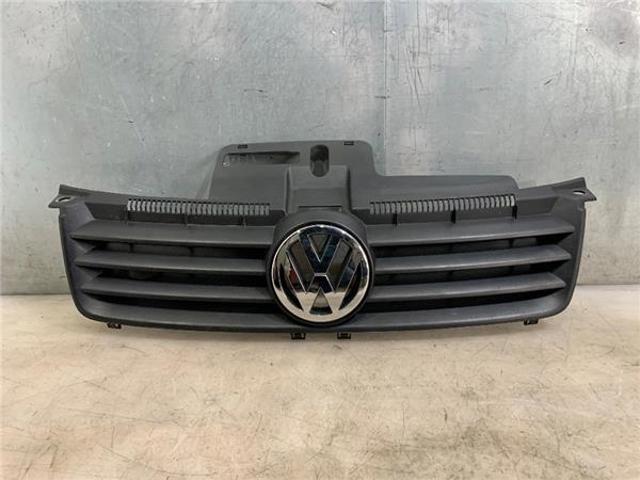 VAG 6Q0853651C9B9 Решетка радиатора в наличии Киев
