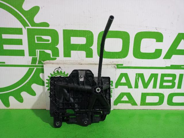 Fixação (suporte) de bateria recarregável 6Q0915331D VAG