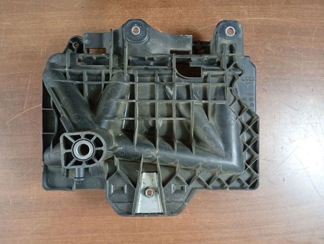 Fixação (suporte) de bateria recarregável 6Q0915331D VAG