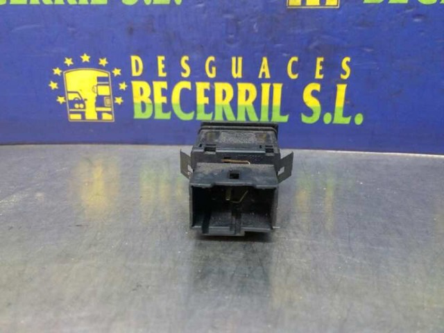 Botão de ativação do sinal de emergência Volkswagen Polo 4 9N, 9A