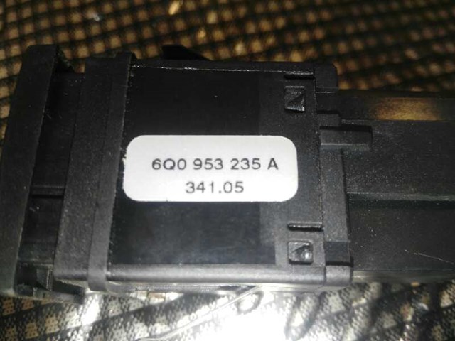 VAG 6Q0953235A Кнопка аварийки в наличии Одесса