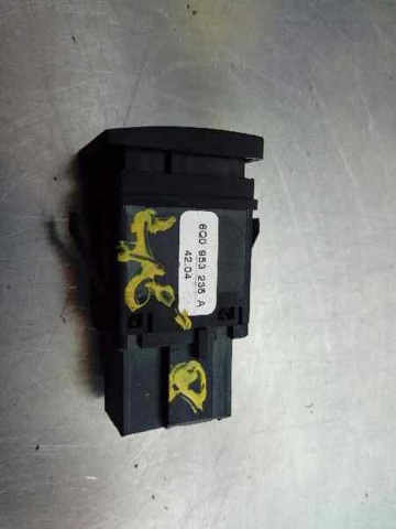 Botão de ativação do sinal de emergência Volkswagen Polo 4 9N, 9A