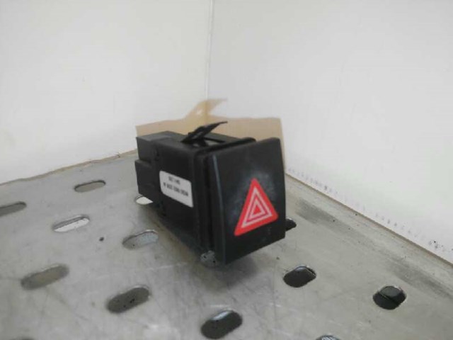 Botão de ativação do sinal de emergência 6Q0953235A VAG