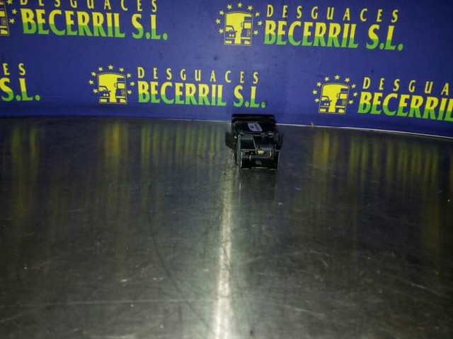 Botão de ativação do sinal de emergência Volkswagen Polo 4 9N, 9A