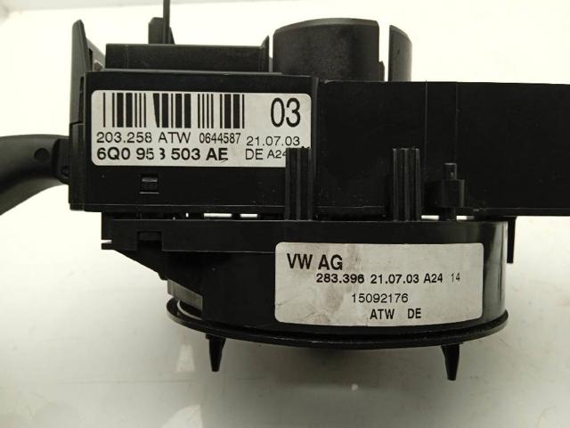 Comutador instalado na coluna da direção, montado 6Q0953503AE VAG