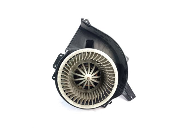 Motor de ventilador de forno (de aquecedor de salão) 6Q1819015H VAG