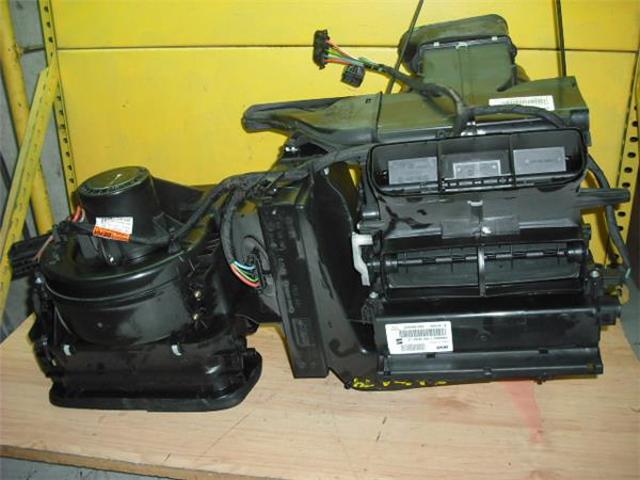 6Q1819351A VAG Корпус печки в сборе купить в Полтава