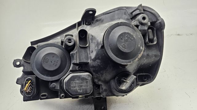 VAG 6Q1941008AR Правая фара в наличии Ужгород