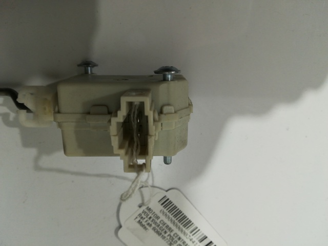 VAG 6Q6810773C Мотор-привод открытия лючка бака в наличии Житомир