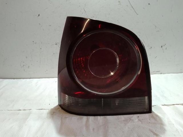 Lanterna traseira esquerda 6Q6945095AB VAG