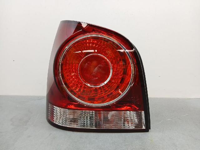 Lanterna traseira esquerda 6Q6945095M VAG