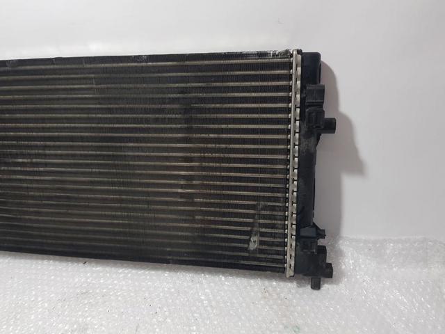 VAG 6R01212530 Радиатор охлаждения двигателя в наличии Ровно