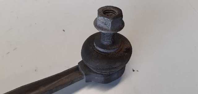 Montante de estabilizador dianteiro 6R0411315 VAG