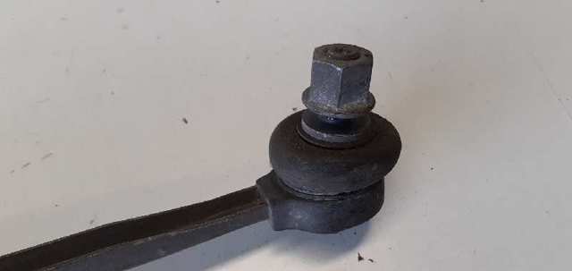 Montante de estabilizador dianteiro 6R0411315 VAG