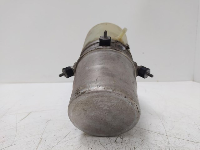 Bomba de direção para Skoda Fabia II Combi 1.2 12V CHF 6R0423156B