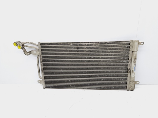 Condensador de ar condicionado / radiador para assento Ibiza IV ST 1.6 TDI CAYC 6R0820411D
