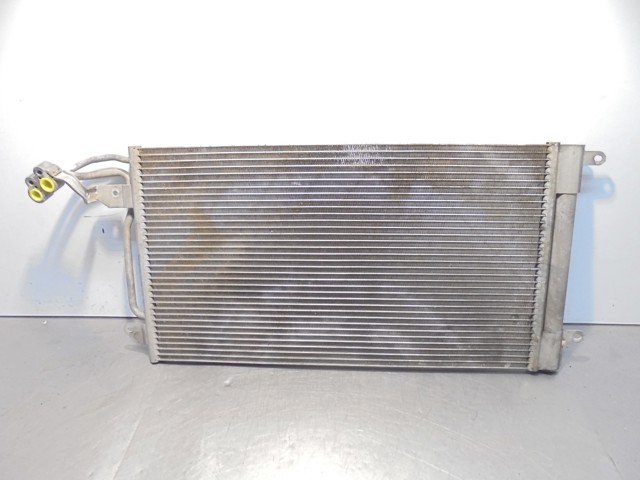 Condensador / radiador de ar condicionado para seat ibiza iv 1.9 tdi bls 6R0820411D