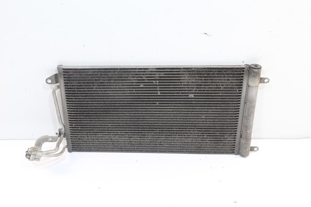 Condensador de ar condicionado / radiador para seat ibiza iv 1.6 tdi cayc 6R0820411D