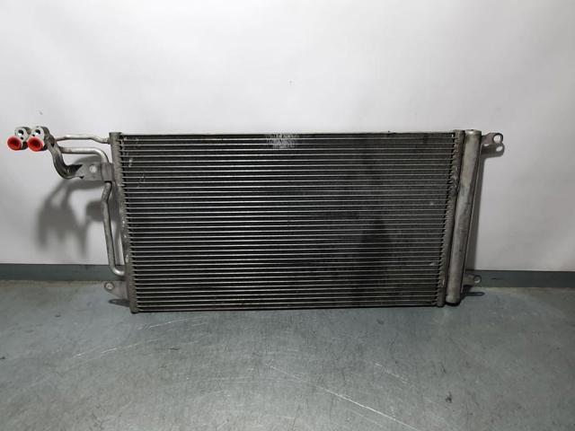 6R0820411H VAG Радиатор кондиционера купить в Ирпень