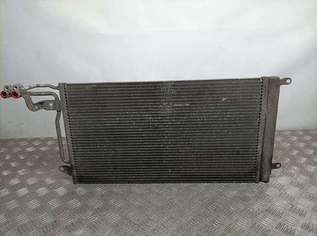 Condensador / radiador  aire acondicionado para skoda fabia ii 1.6 tdi cayb 6R0820411H