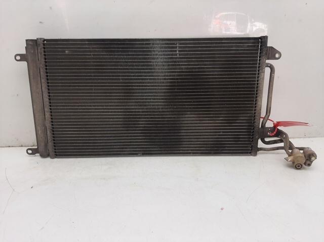 Condensador de ar condicionado / radiador para Volkswagen Polo 1.4 (6R1) CGG 6R0820411S