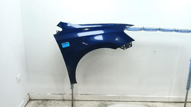 Pára-lama dianteiro direito 6R0821106J VAG