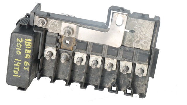 6R0937621 VAG Блок предохранителей купить в Кривой Рог