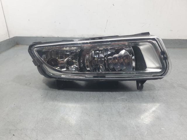 VAG 6R0941062B Фара противотуманная правая в наличии Чернигов