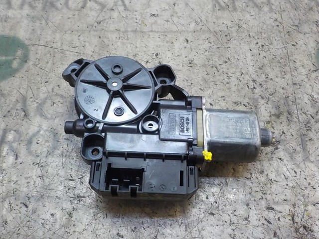 6R0959812NZ04 VAG Мотор стеклоподъемника двери передней правой купить в Запорожье