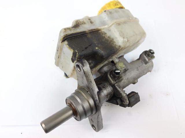 Cilindro mestre do freio 6R1611019A VAG