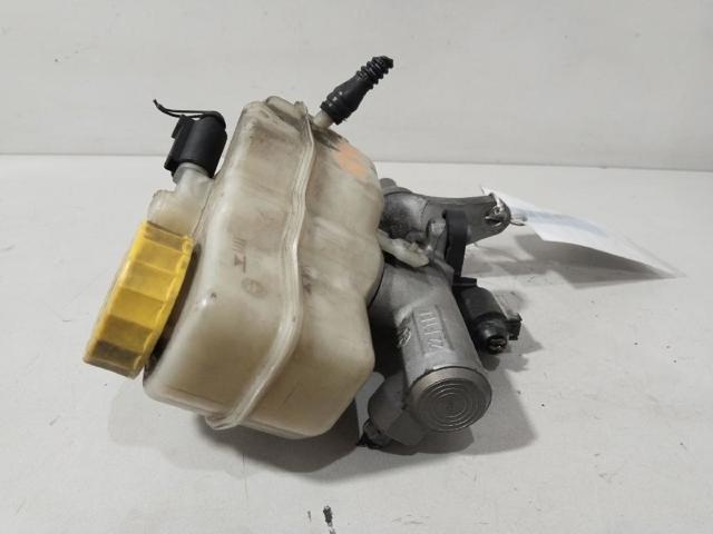 Cilindro mestre do freio 6R1611019A VAG