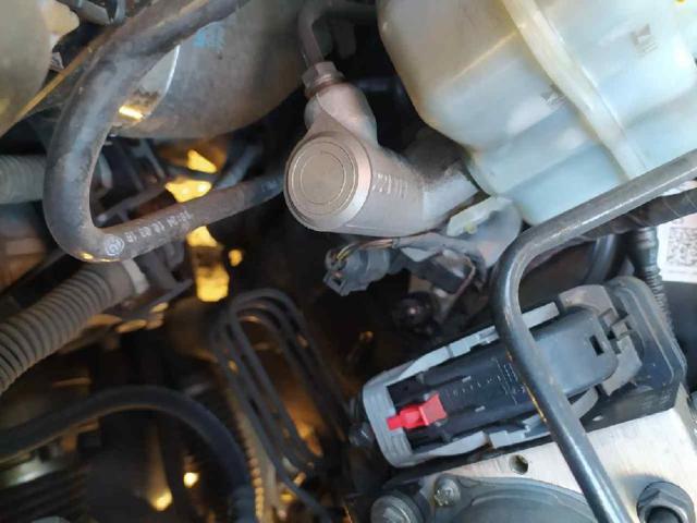 Cilindro mestre do freio 6R1611019F VAG