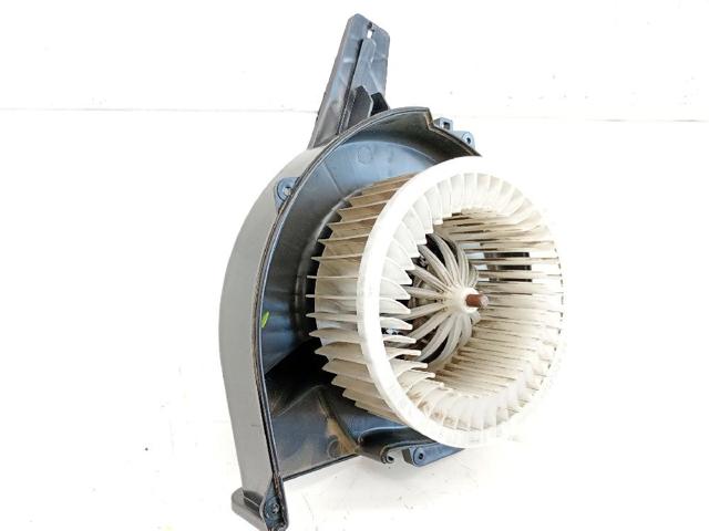 VAG 6R1819015A Мотор вентилятора печки (отопителя салона) в наличии Днепр