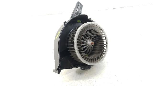 VAG 6R1819015A Мотор вентилятора печки (отопителя салона) в наличии Ужгород