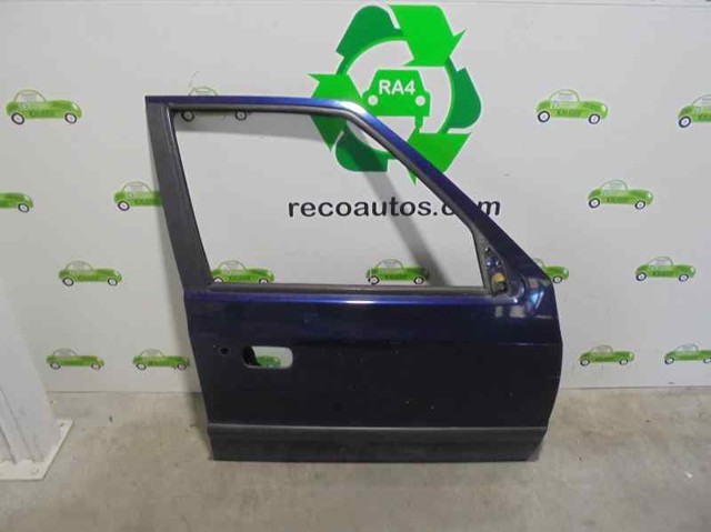 Porta dianteira direita 6U0831052A VAG/Skoda