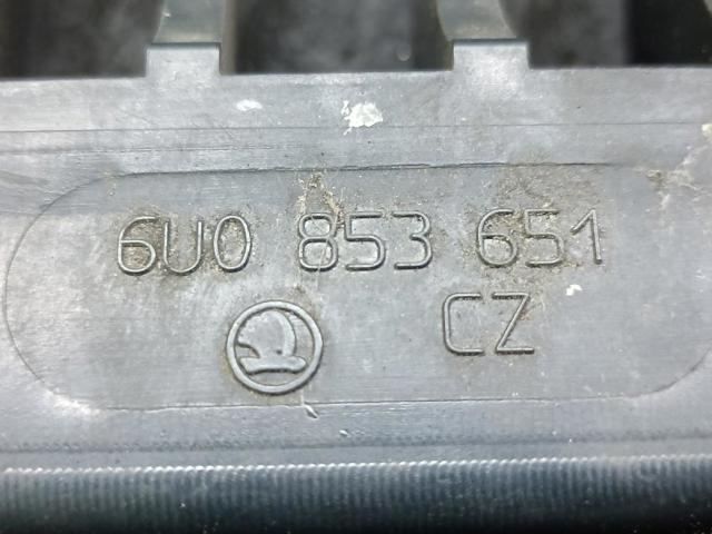 6U0853651 VAG Решетка радиатора купить в Полтава
