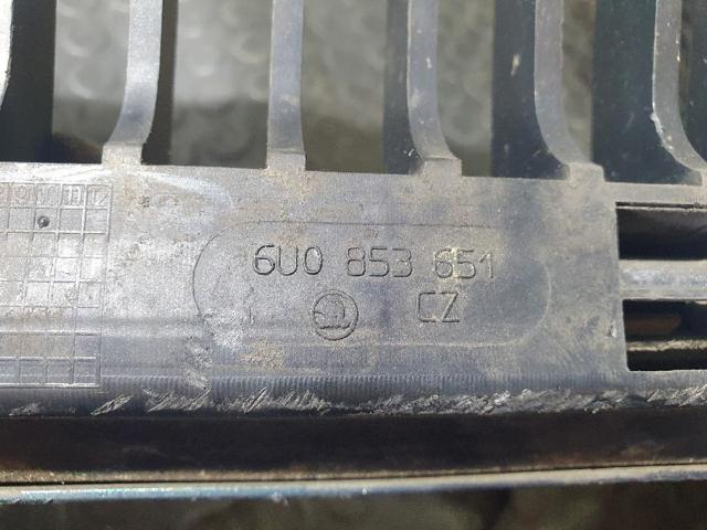 6U0853651 VAG Решетка радиатора купить в Запорожье