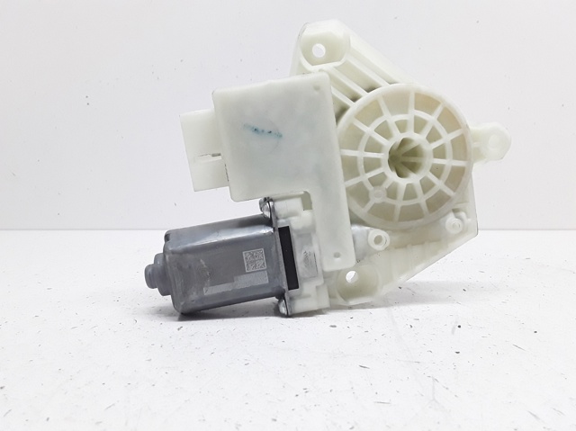 VAG 6V0959811A Мотор стеклоподъемника двери передней правой в наличии Винница